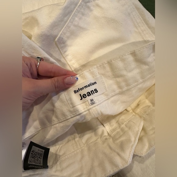 Reformation Wilder Belted High Rise Wide Leg Cropped Jeans - Picture 7 of 9